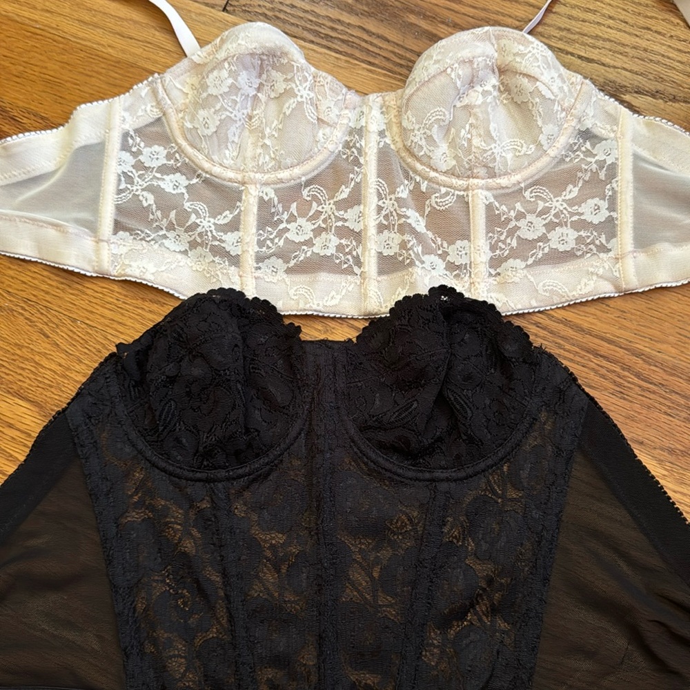 2 bras pink and black
